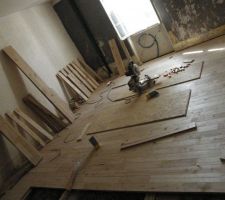 Pose du plancher J-2 avant emmenagement