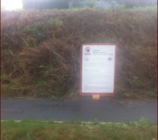 Pose panneau permis de construire