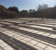 Le plancher du sous-sol vient d'&ecirc;tre totalement pos&eacute;!