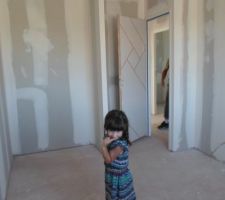 Visite de l'intérieur....la chambre à Ana!!!