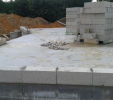 Arriv&eacute;e des parpaings