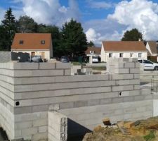 Rectification &agrave; faire c&ocirc;t&eacute; chambre...