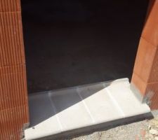 Seuil de portes et bordure  de fen&ecirc;tres finis