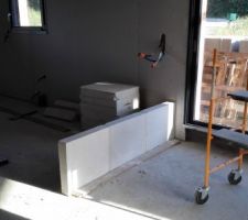 Mur en siporex pour la création d'un bar