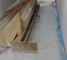 Création d'un muret le long de la trémie