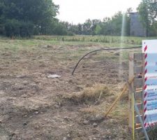 Raccordement du terrain aux r&eacute;seaux d'eaux pluviales, eaux us&eacute;es et eau potable