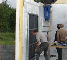 Arrivée de la porte du garage