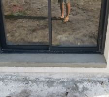 Recoulage des appuis de baies vitrées. Ça coule!!!