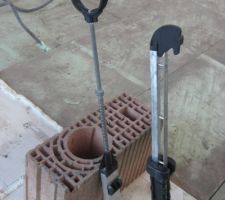 Agrafeuse pour tuyaux de chauffage  sol
