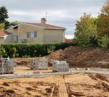 Mur de soubassement du terre plein, 1er rang