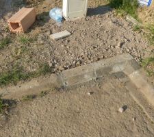 GRDF est venu remettre le trottoir qu'il avait enlev&eacute; 2 semaines plus tot