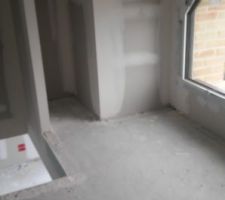 Petit renfoncement non cloisonné à notre demande