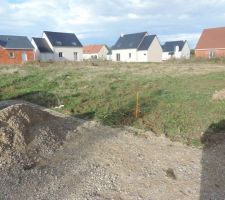 Terrain d&eacute;brouissaill&eacute; et implant&eacute;! y'a plus qu'&agrave; !