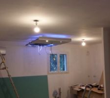 Mon plafond continu ! Premiers essais lumière :)