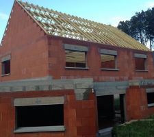 Charpente termin&eacute;e