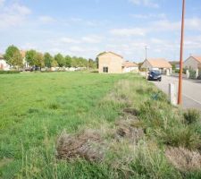 Vue face Sud Ouest - La construction voisine est &eacute;galement une maison Nobless