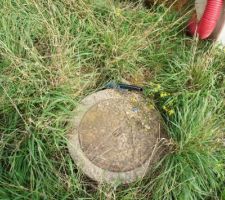 Arriv&eacute;e d'eau en attente et regard &eacute;vacuation EU ou EP