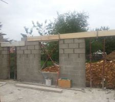 L'&eacute;l&eacute;vation des murs avance plut&ocirc;t bien