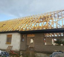 Charpente 45 degrés
On peut voir sur la photo les trémis de velux