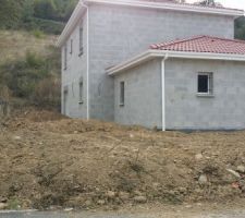 Remblaiement et arrangement du terrain