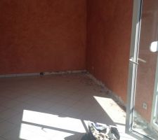 Enl&egrave;vement des plinthes carrelage