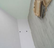 Carrelage effet parquet dans les chambres
