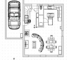 Plan de RdC avec ébauche d'aménagement. La cuisine reste à voir.