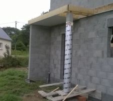 Poteau d'entr&eacute;e