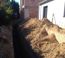 Creusement du fossé pour les raccordements