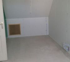 Cloisons de la troisième chambre de l'étage