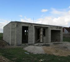 Dalle &eacute;tage coul&eacute;e