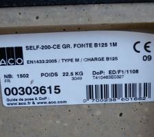 &Eacute;tiquette du caniveau 20 x 20 de marque Aco