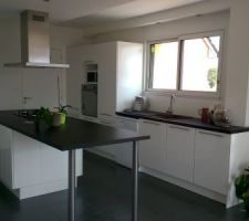 Cuisine finit, manque la cr&eacute;dence