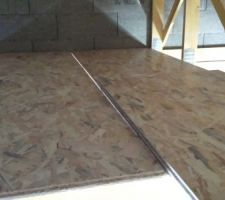 Dalles OSB3 22mm pour plancher combles garage.