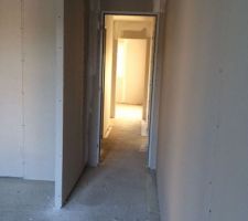Vue du couloir depuis la chambre 2