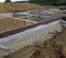 Vide sanitaire prêt à recevoir les dalles préfabriquées.