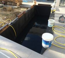 Mise en place feutrine EPDM bassin