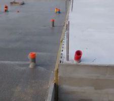 Dalle coul&eacute;e pour nos voisins :)