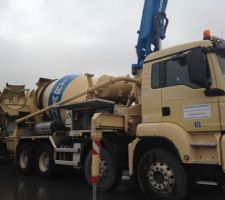 Voici un des deux camions !!