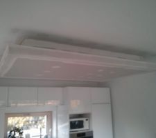 Descente de plafond dans la cuisine