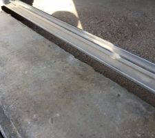 Le beau seuil de porte du garage qui est mis dans les réserves aussi