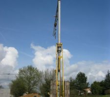 Ouh la jolie grue!! pour notre petite maison nous avons le droit a un tel mastodonte! ouah les privilégiés!