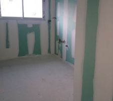 La futur salle de bains en attente...