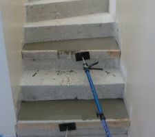 D&eacute;but r&eacute;agr&eacute;age de l'escalier