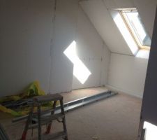 Creation de 4 chambres, d un sde et d'un wc dans les combles, passage d'une gaine de distribution d'air chaud