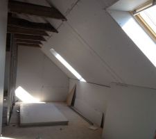 Creation de 4 chambres, d un sde et d'un wc dans les combles, passage d'une gaine de distribution d'air chaud