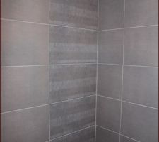 Salle de bain du bas - faïence terminée