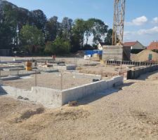 Photos des fondations, la construction avance