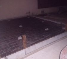 Mise en place bache et ferraillage, reste plus qu'Ã  couler la dalle