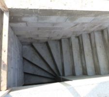 Sous-sol - L'escalier